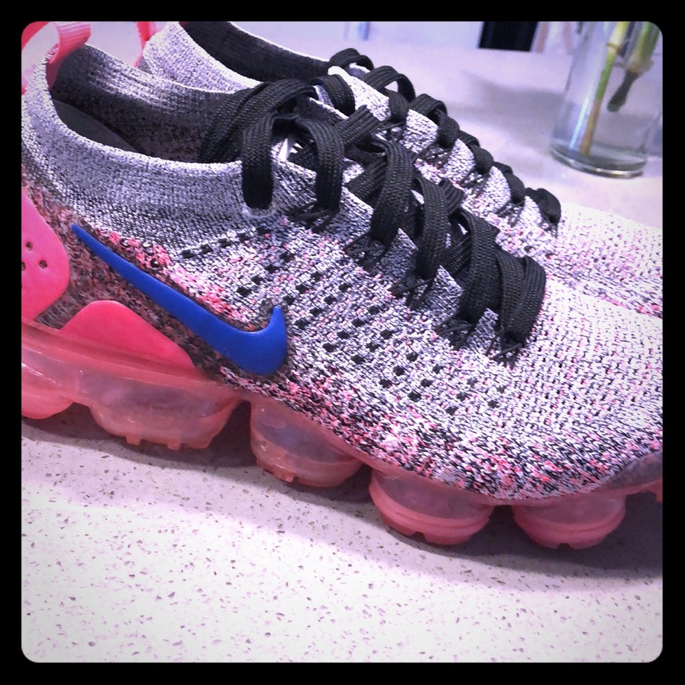 Nike size 8 women